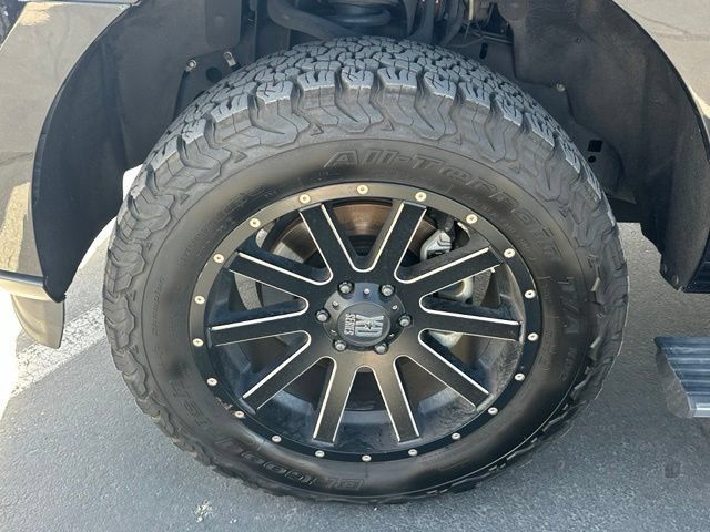 Used 2019 Ford Expedition Max Limited AWD/4WD image 14
