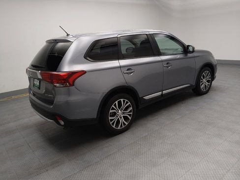 Used 2016 Mitsubishi Outlander SE image 10
