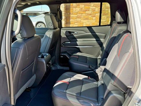 New 2026 Chevrolet Traverse RS FWD image 19