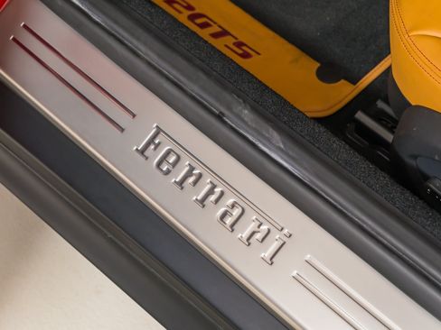 Used 2021 Ferrari 812 GTS RWD image 33