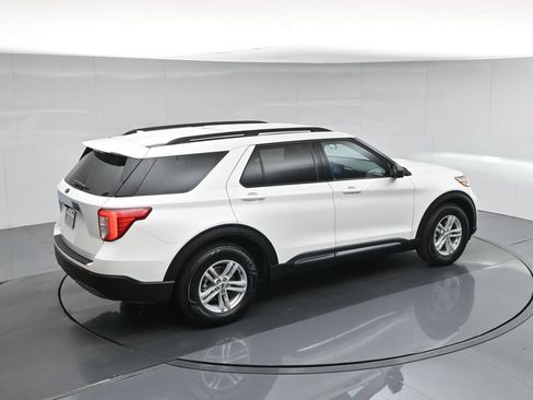 Certified 2023 Ford Explorer XLT w/ Equipment Group 202A RWD image 45