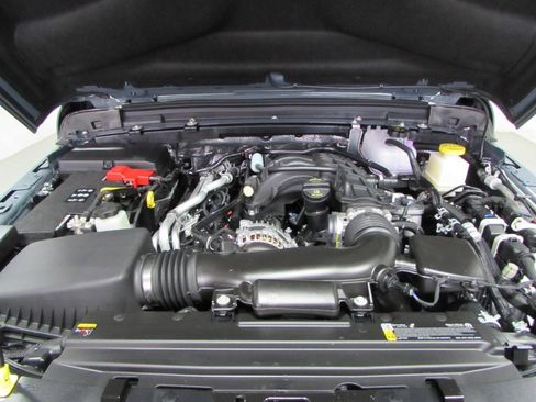 New 2026 Jeep Gladiator Sport AWD/4WD image 10