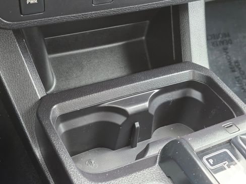 Used 2016 Toyota Tacoma SR RWD image 12