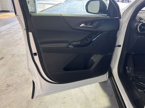 Used 2025 Chevrolet Equinox LT image 20