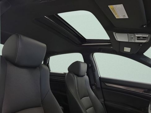 Used 2022 Honda Accord Sport image 12