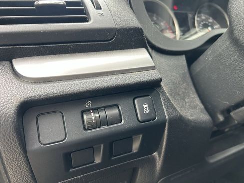 Used 2015 Subaru Forester 2.5i Premium image 14
