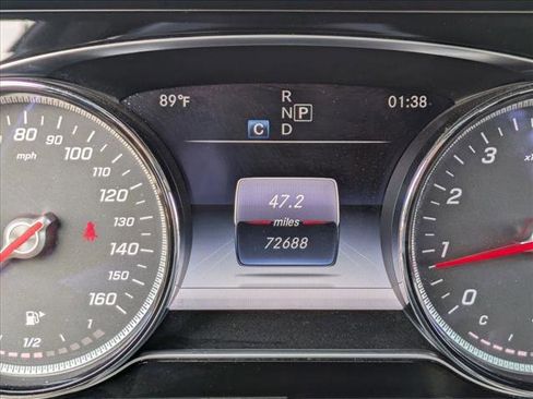 Used 2018 Mercedes-Benz E 300 image 11