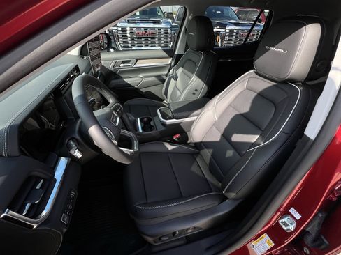 New 2026 GMC Terrain Denali w/ LPO, Floor Liner Package image 21