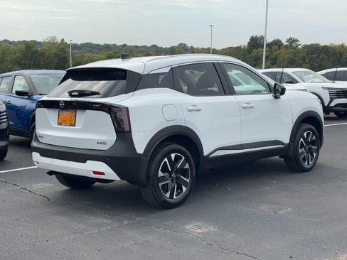 New 2026 Nissan Kicks SV w/ Cold Weather Package AWD/4WD image 3