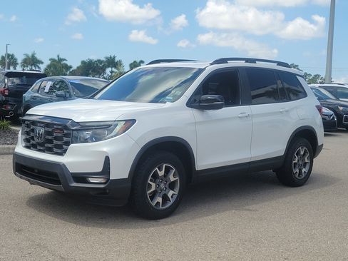 Used 2023 Honda Passport TrailSport image 8