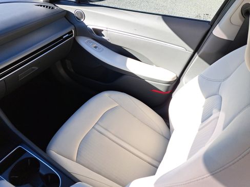 Certified 2024 Hyundai Sonata SEL image 12