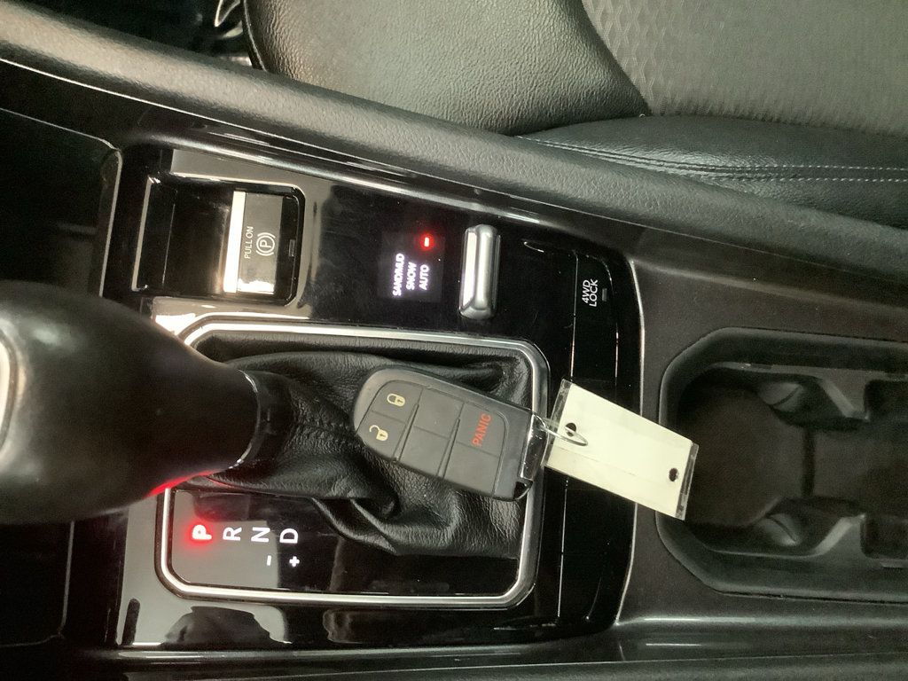 Used 2024 Jeep Compass Latitude AWD/4WD image 19