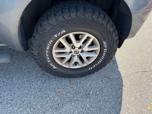 Used 2016 Nissan Frontier SV w/ SV Value Truck Package image 4