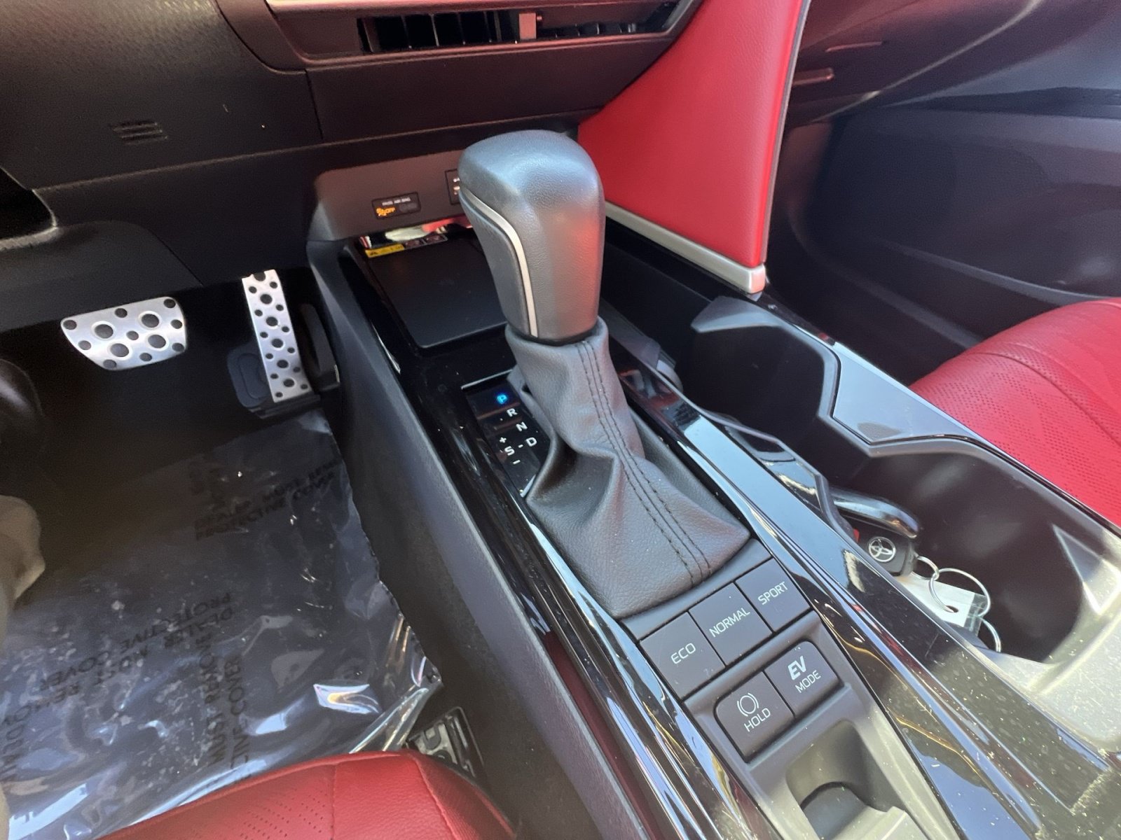 Used 2025 Toyota Camry XSE FWD image 21