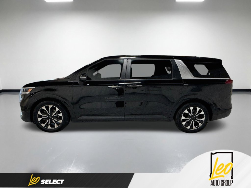 Used 2022 Kia Carnival EX FWD image 11