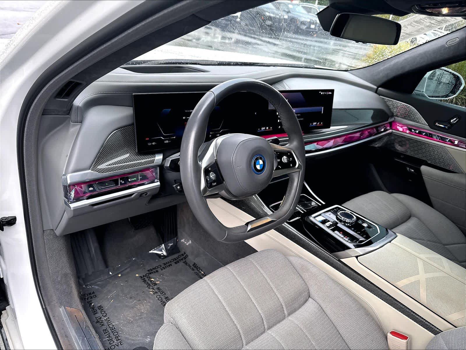 Used 2023 BMW i7 xDrive60 AWD/4WD image 19