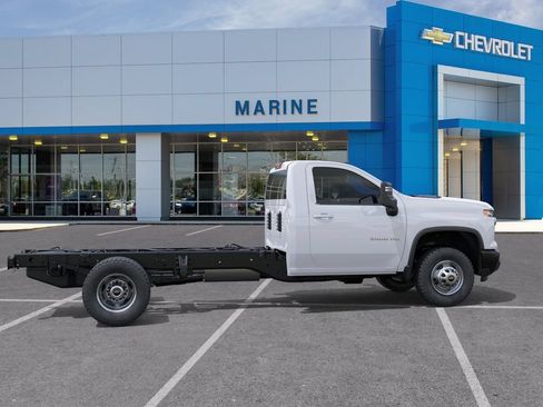 New 2026 Chevrolet Silverado 3500 W/T AWD/4WD image 5