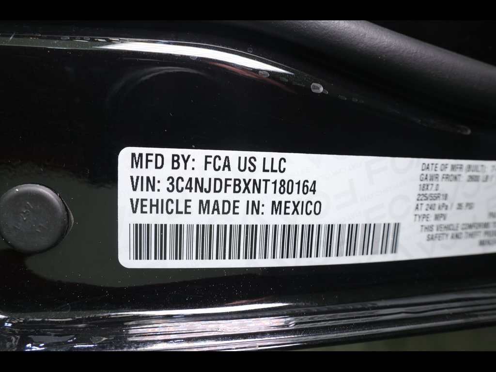 Used 2022 Jeep Compass Latitude w/ Sun and Sound Group AWD/4WD image 32