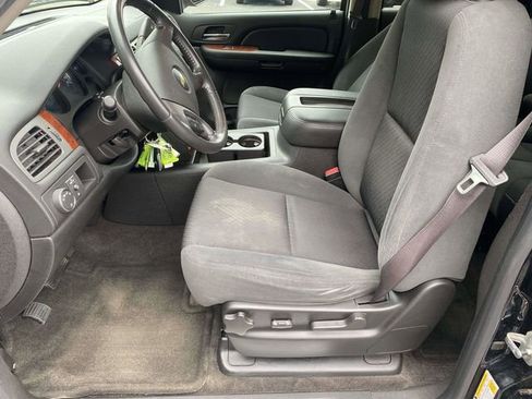 Used 2009 Chevrolet Avalanche LT w/ Convenience Package #1 image 16