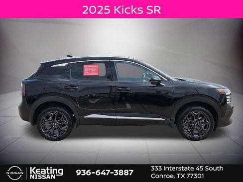 Certified 2025 Nissan Kicks SR image 2