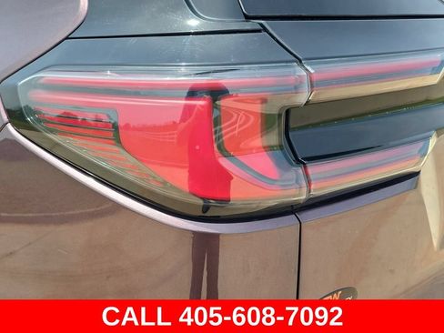 Used 2026 GMC Acadia Elevation w/ Elevation Premium Package AWD/4WD image 53