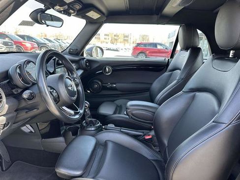 Used 2017 MINI Cooper S image 12