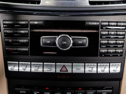 Used 2014 Mercedes-Benz E 350 Cabriolet image 32