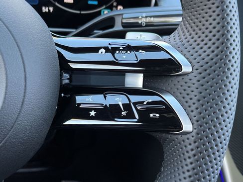 New 2026 Mercedes-Benz GLC 300 4MATIC image 29