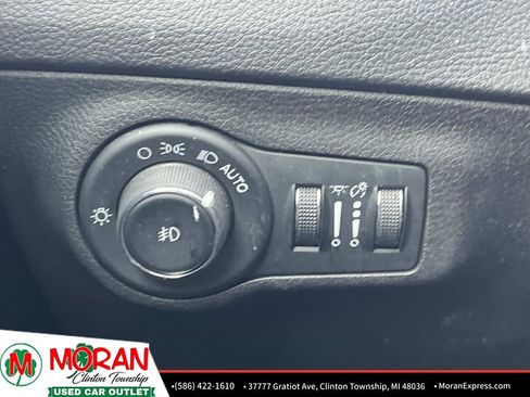 Used 2017 Jeep Compass Latitude w/ Popular Equipment Group image 26