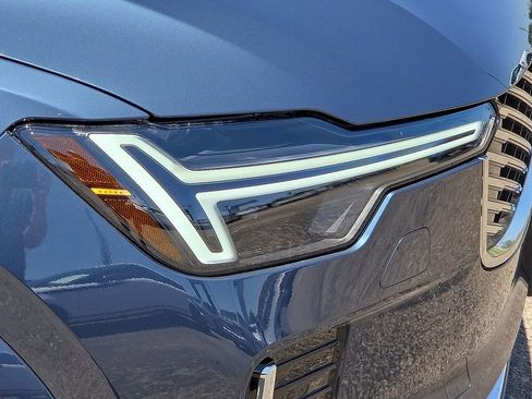 New 2026 Volvo XC90 B5 Core image 9