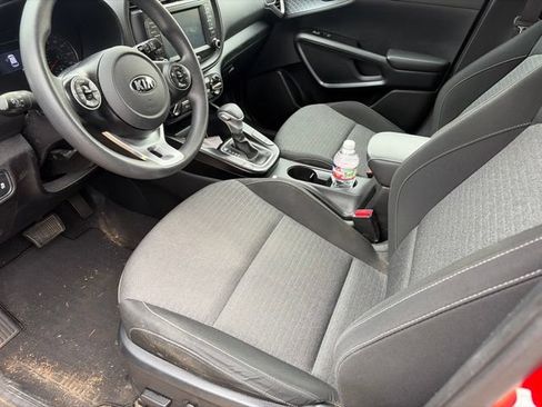 Used 2021 Kia Soul S FWD image 13