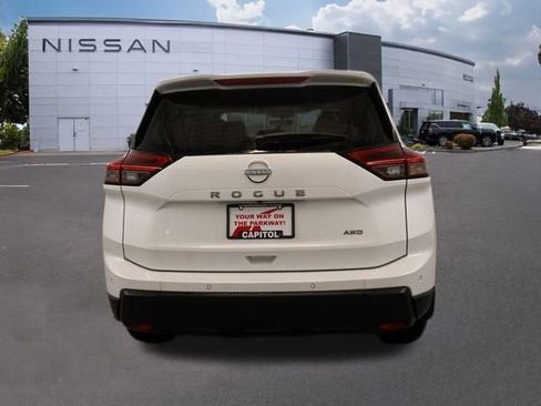 New 2026 Nissan Rogue SV w/ SV Premium Package image 3