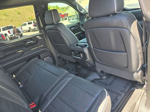 Certified 2025 GMC Sierra 1500 AT4X AWD/4WD image 38