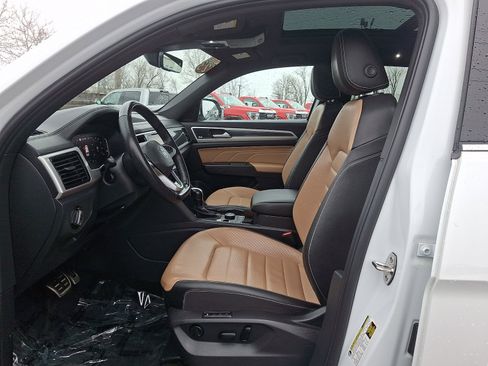 Used 2023 Volkswagen Atlas Cross Sport SEL Premium R-Line image 14