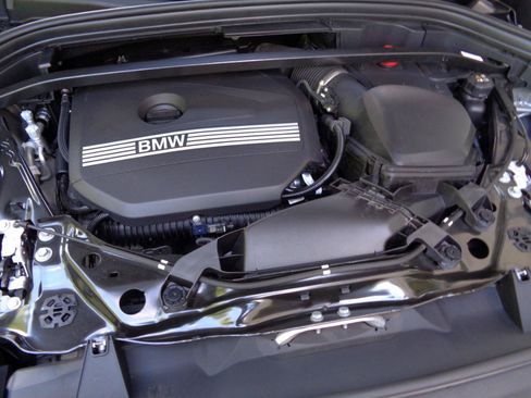 Used 2024 BMW X1 xDrive28i AWD/4WD image 17