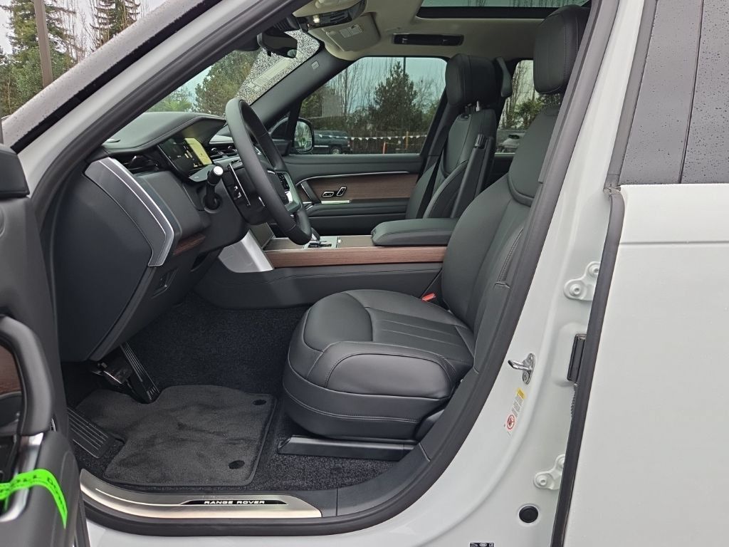 New 2026 Land Rover Range Rover SE AWD/4WD image 4