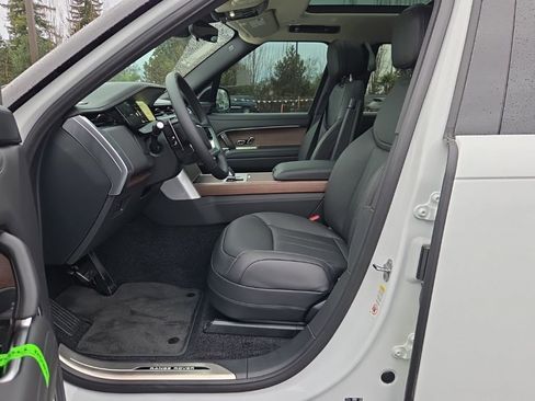 New 2026 Land Rover Range Rover SE image 4