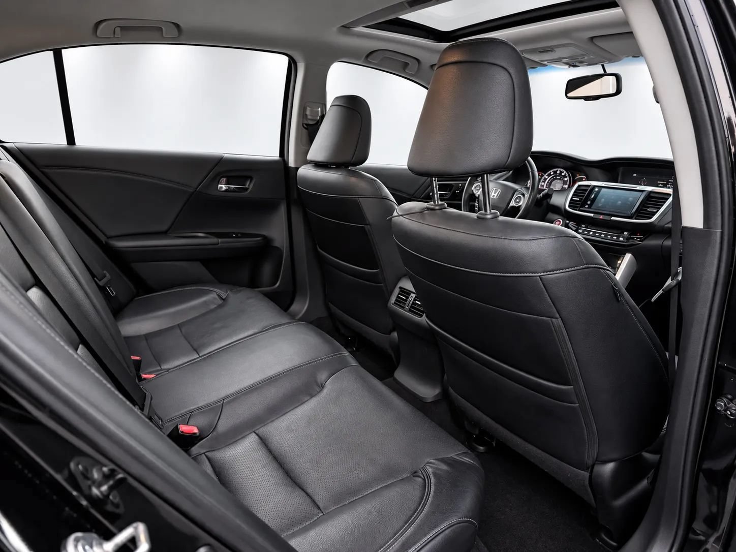 Used 2017 Honda Accord EX-L image 19