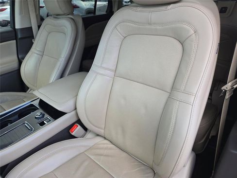 Used 2023 Lincoln Aviator Reserve w/ Elements Package Plus RWD image 16