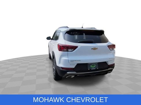 Used 2021 Chevrolet TrailBlazer ACTIV w/ Technology Package AWD/4WD image 8