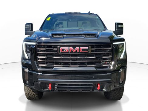 Used 2024 GMC Sierra 2500 AT4X AWD/4WD image 2