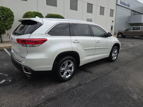 Used 2018 Toyota Highlander Limited w/ Protection Package #3 AWD/4WD image 8