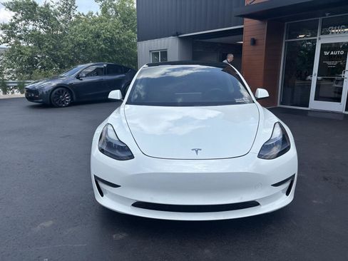 Used 2022 Tesla Model 3 Long Range AWD/4WD image 4