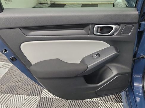 Certified 2025 Honda Civic Sport image 17
