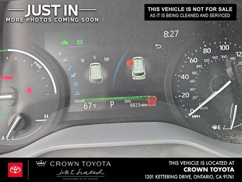 Used 2026 Toyota Sienna XLE FWD image 5