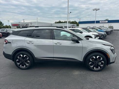 Used 2024 Kia Sportage X-Line AWD/4WD image 2
