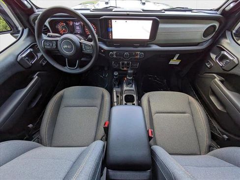 New 2025 Jeep Gladiator Sport image 3