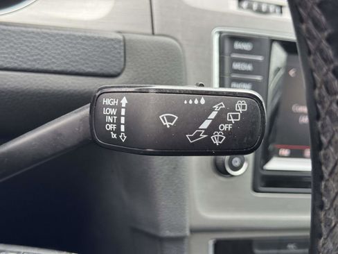 Used 2015 Volkswagen Golf S FWD image 20