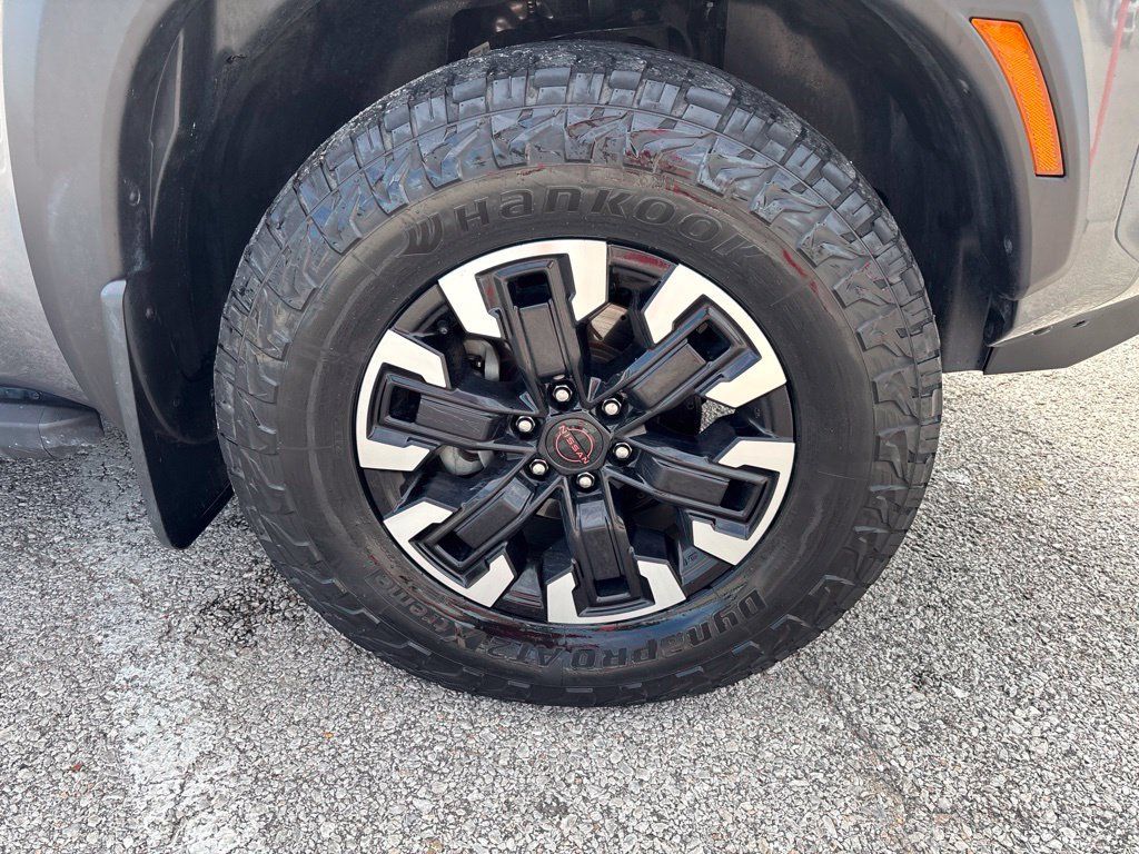 Used 2022 Nissan Frontier PRO-4X AWD/4WD image 10
