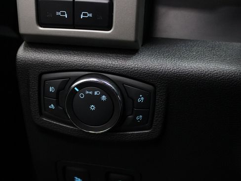 Used 2020 Ford F250 Lariat w/ Lariat Ultimate Package image 44